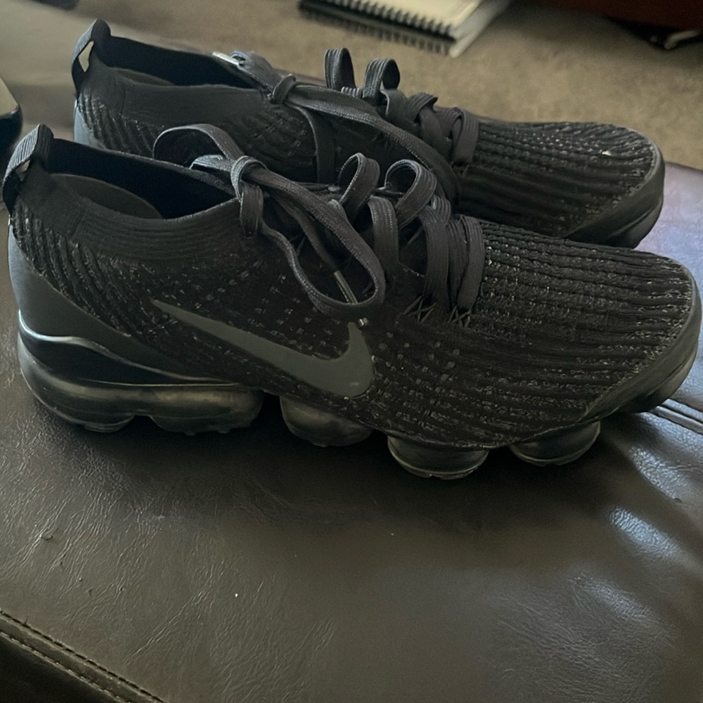 Black Nike Vapormax +